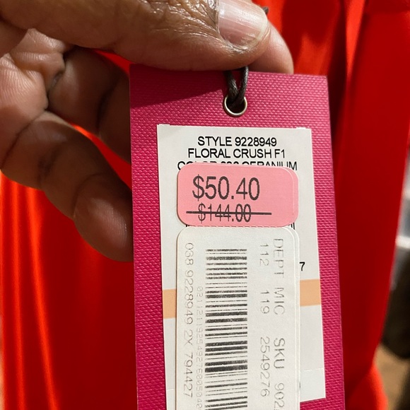 BEAUTIFUL - Picture 3 of 5